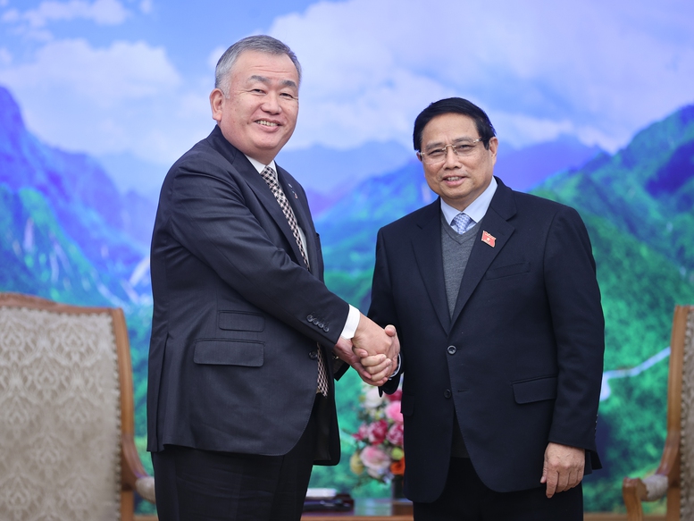 政府及社会